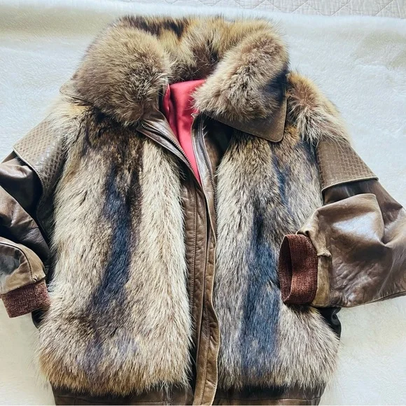 Rare Authentic Vintage Raccoon Fur Leather Bomber Made in the USA - Picture 1 of 15